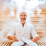 Sauna: Jak się ubrać, aby czerpać maksymalne korzyści
